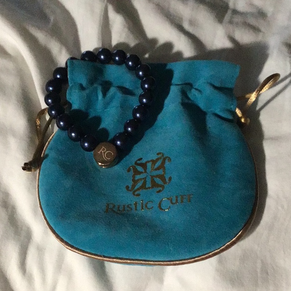 Rustic Cuff “Stephanie” Grand Navy with gold